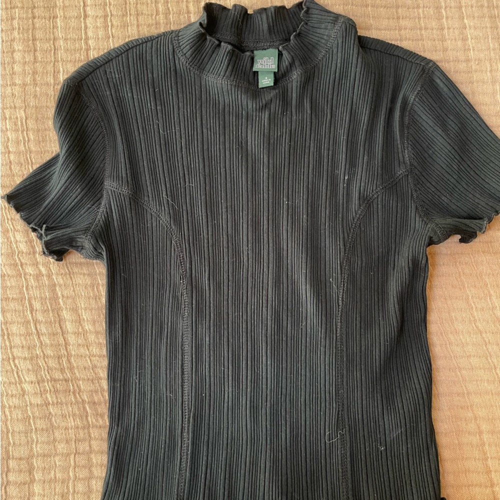 Ruffle neck short sleeve top